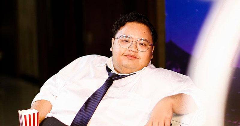 Instagram.com/peterhollyy